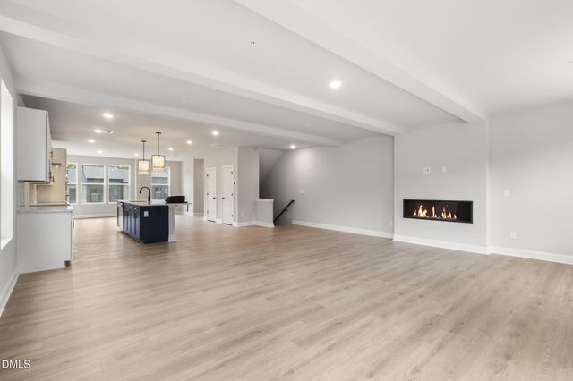 10553 Pleasant Branch Drive 201, Raleigh, NC 27614