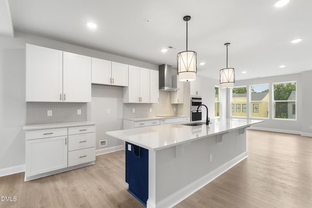 10553 Pleasant Branch Drive 201, Raleigh, NC 27614