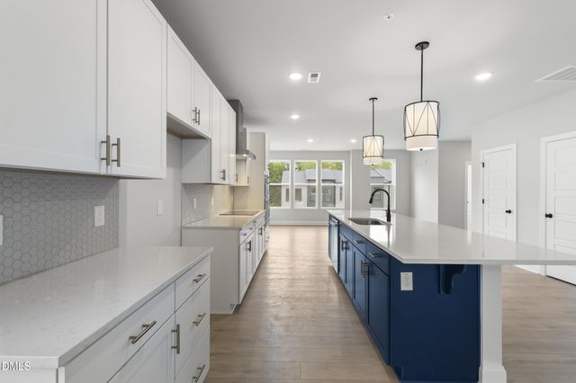 10553 Pleasant Branch Drive 201, Raleigh, NC 27614