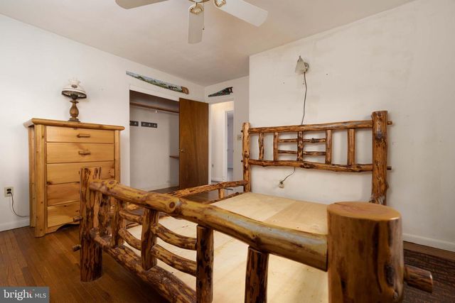 1825 SHEEPFORD RD, Mechanicsburg, PA 17055