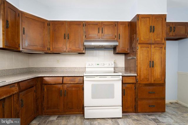 1825 SHEEPFORD RD, Mechanicsburg, PA 17055