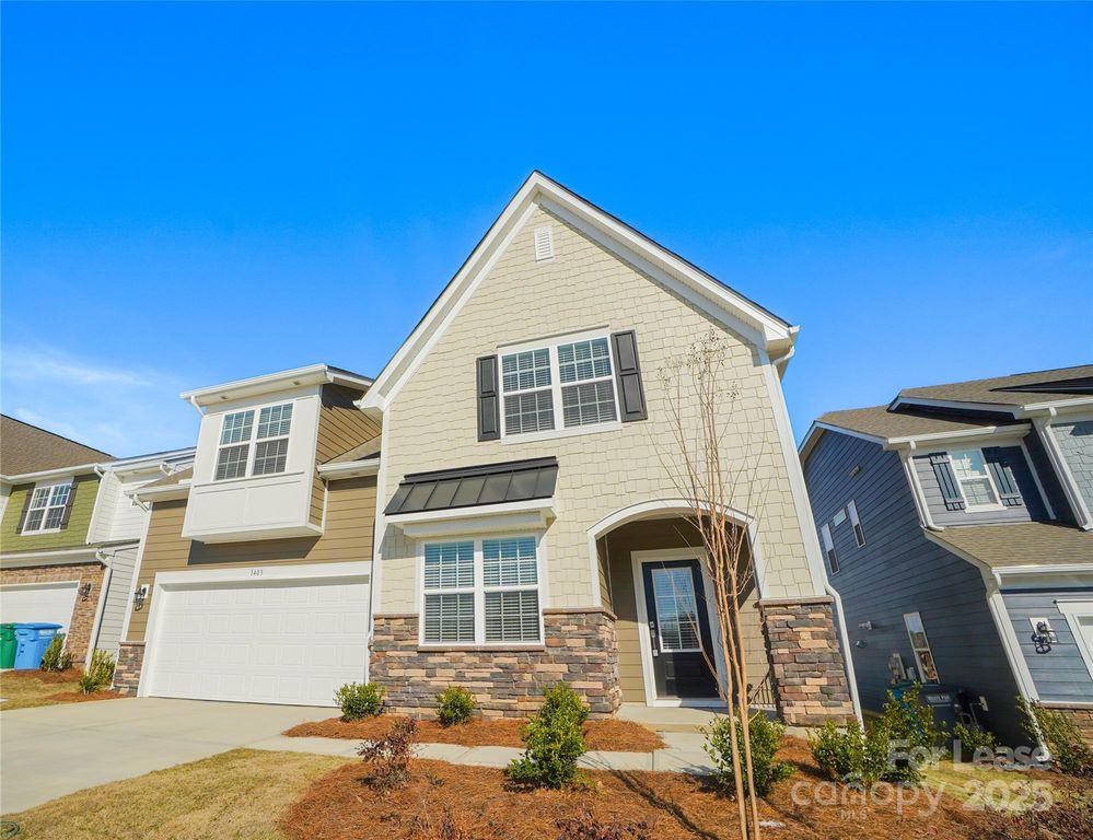 1403 Caracara Court, Belmont, NC 28012