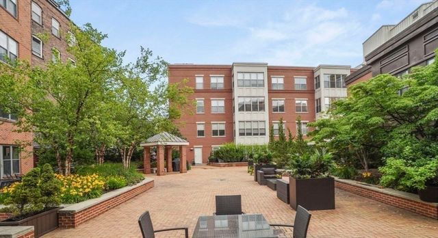 35 Fay St 215, Boston, MA 02118