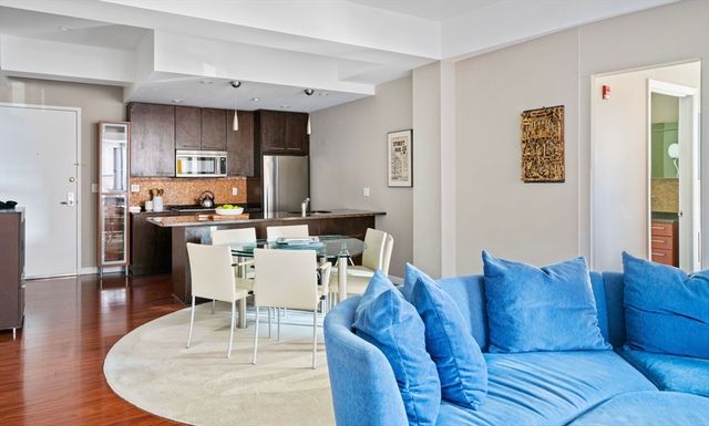 35 Fay St 215, Boston, MA 02118