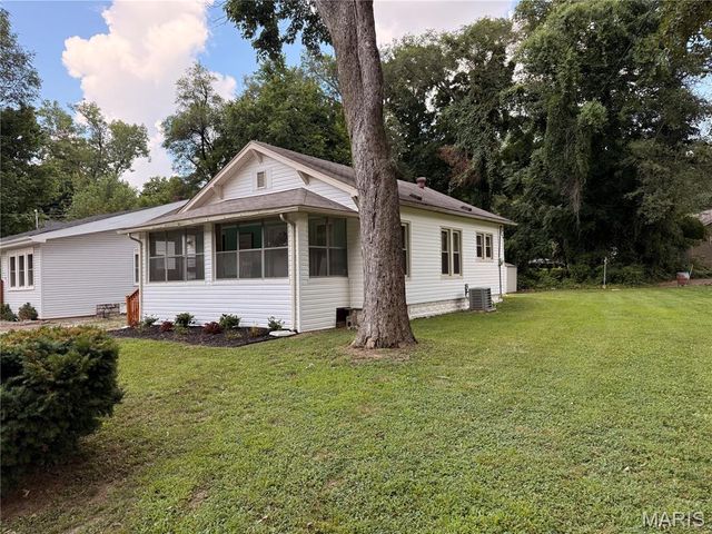 1109 HARRISON Street, Alton, IL 62002