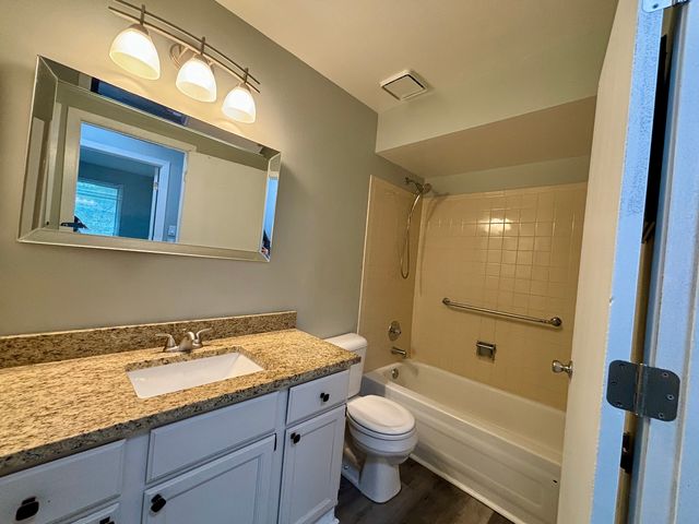 48 Churn Road, Matteson, IL 60443