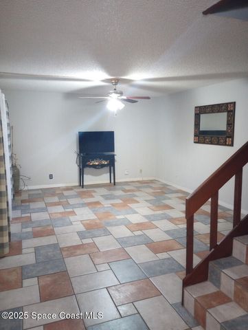 2917 Kaileen Circle NE, Palm Bay, FL 32905