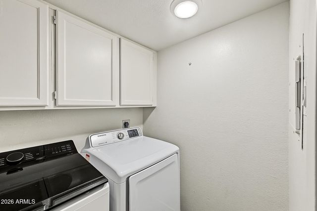 2121 S PENNINGTON -- 8, Mesa, AZ 85202