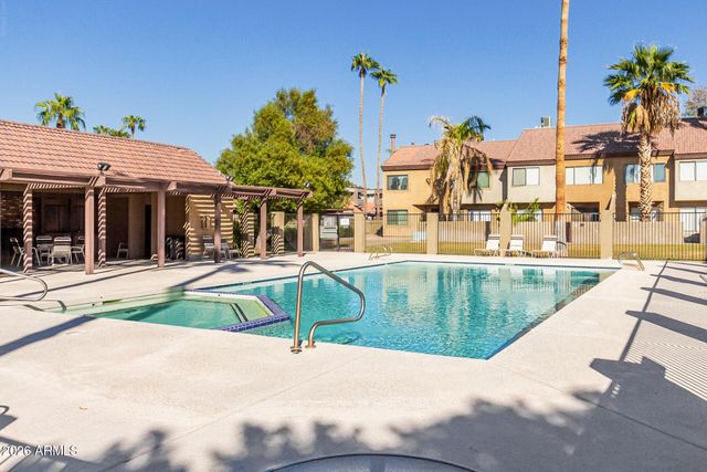 2121 S PENNINGTON -- 8, Mesa, AZ 85202