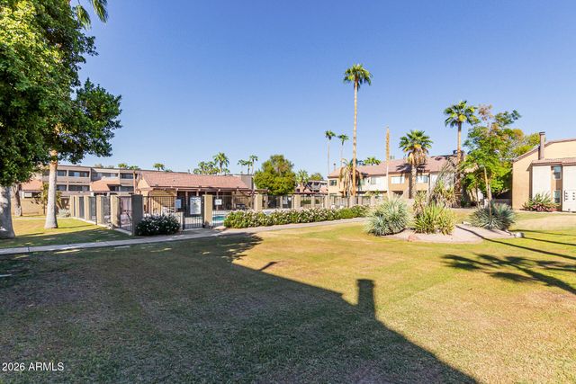 2121 S PENNINGTON -- 8, Mesa, AZ 85202
