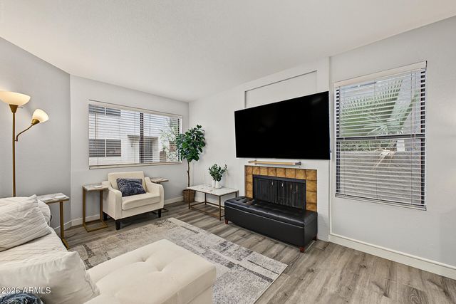 2121 S PENNINGTON -- 8, Mesa, AZ 85202