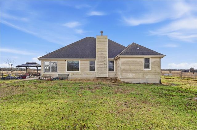 4185 Stafford Road, Wellsville, KS 66092
