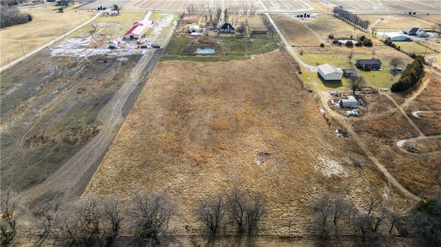 4185 Stafford Road, Wellsville, KS 66092