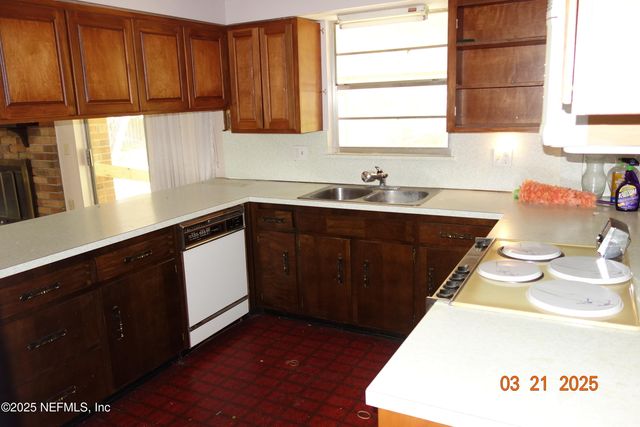 2112 BETA Court, Orange Park, FL 32073