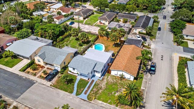 1227 N Ocean Breeze, Lake Worth Beach, FL 33460