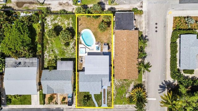 1227 N Ocean Breeze, Lake Worth Beach, FL 33460