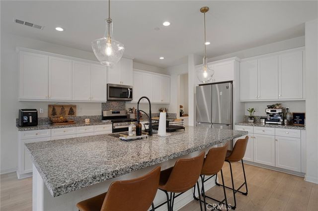 31467 Mosaic Court, Winchester, CA 92596