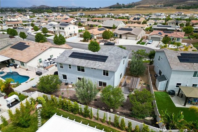 31467 Mosaic Court, Winchester, CA 92596