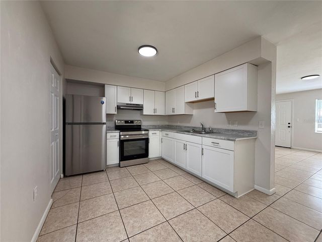 6104 SW 12TH PLACE, Gainesville, FL 32607