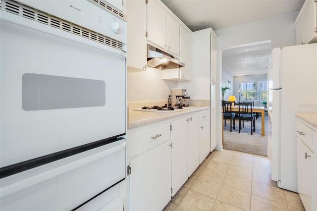 2850 59TH STREET S 205, Gulfport, FL 33707