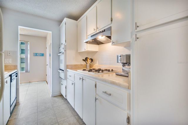 2850 59TH STREET S 205, Gulfport, FL 33707