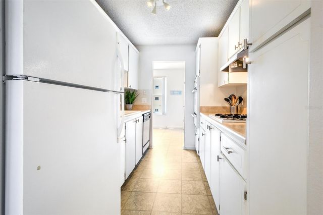2850 59TH STREET S 205, Gulfport, FL 33707