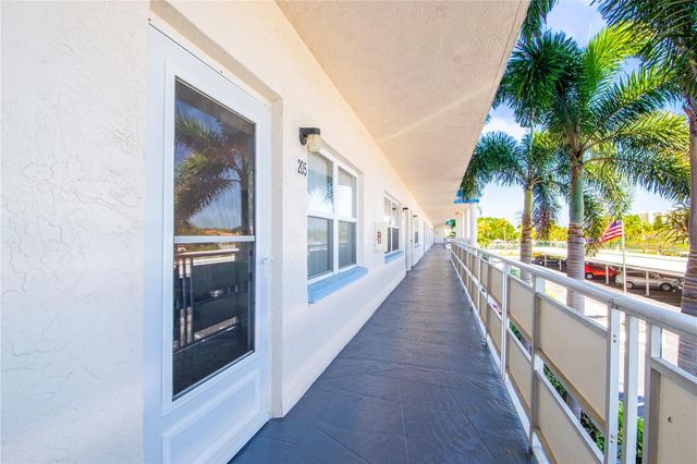 2850 59TH STREET S 205, Gulfport, FL 33707