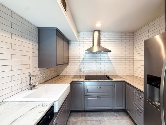 7450 Holly Hill Drive 103, Dallas, TX 75231