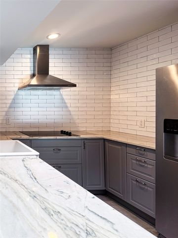 7450 Holly Hill Drive 103, Dallas, TX 75231