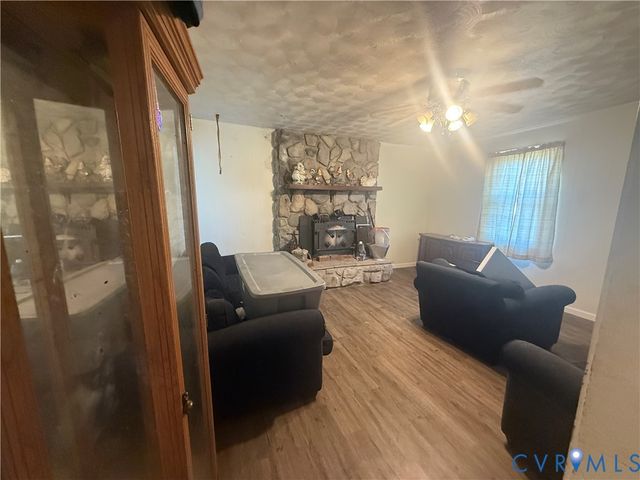 23113 River Rd, North Dinwiddie, VA 23803