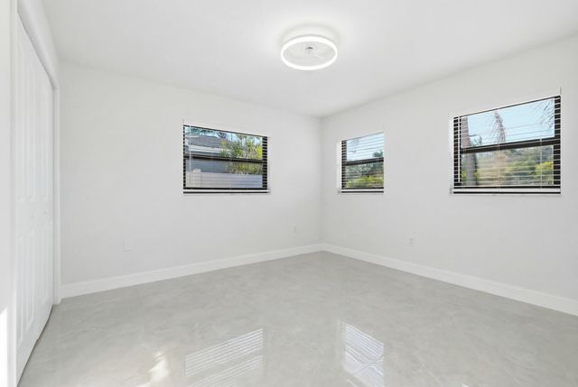22390 SW 66th Avenue, Boca Raton, FL 33428