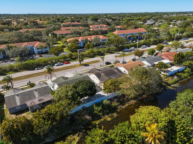 22390 SW 66th Avenue, Boca Raton, FL 33428