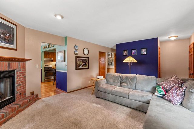 624 Deer Pass ROAD, Saukville, WI 53080