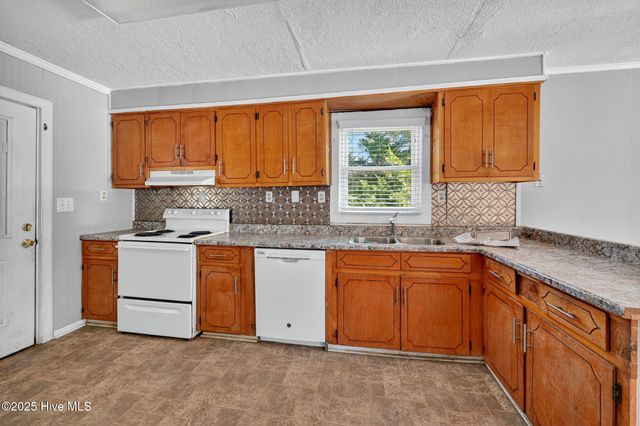 6701 Murrayville Road, Wilmington, NC 28411