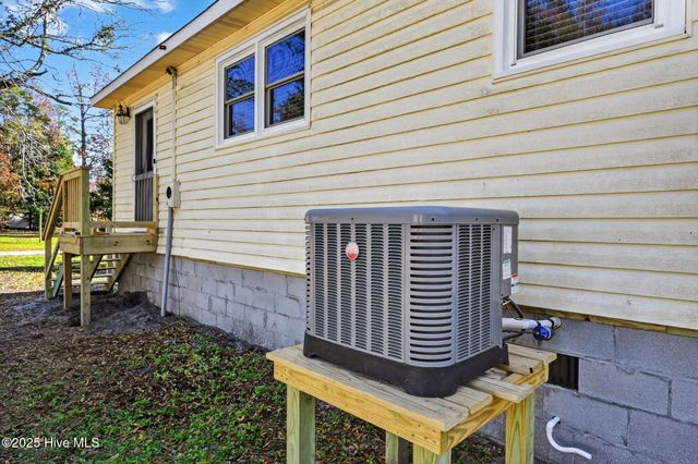 6701 Murrayville Road, Wilmington, NC 28411