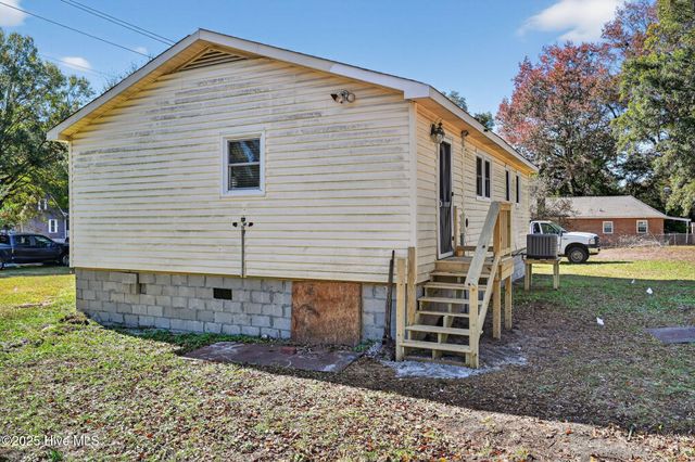 6701 Murrayville Road, Wilmington, NC 28411