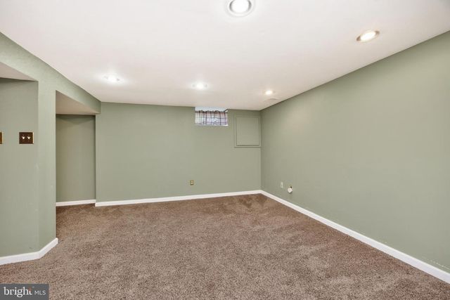 2 REVERE LN, Glenmoore, PA 19343
