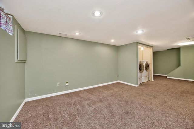 2 REVERE LN, Glenmoore, PA 19343