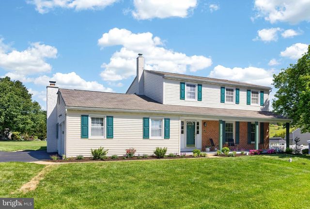 2 REVERE LN, Glenmoore, PA 19343