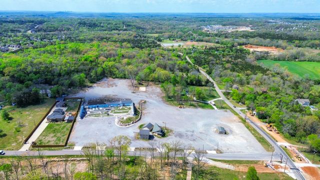 2060 Old Lebanon Dirt Rd, Mount Juliet, TN 37122