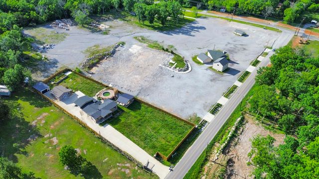 2060 Old Lebanon Dirt Rd, Mount Juliet, TN 37122