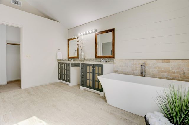 3122 Rimrock Drive, Missouri City, TX 77459