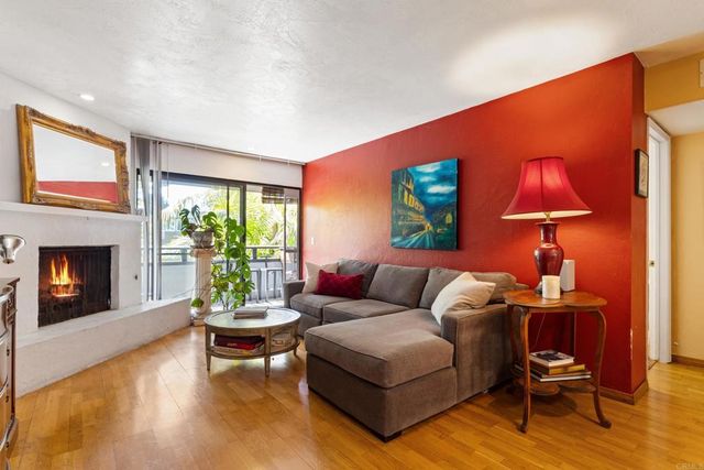 4055 Falcon St 202, San Diego, CA 92103