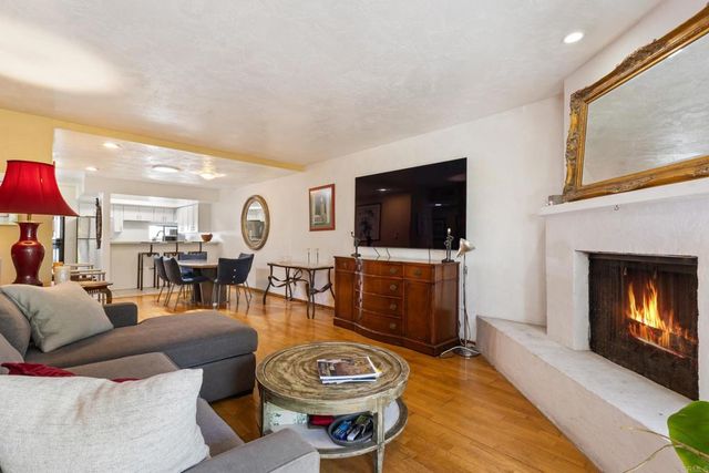 4055 Falcon St 202, San Diego, CA 92103