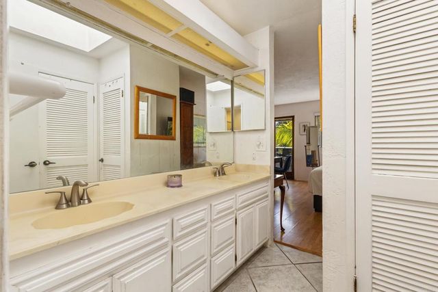 4055 Falcon St 202, San Diego, CA 92103