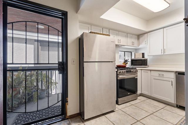 4055 Falcon St 202, San Diego, CA 92103