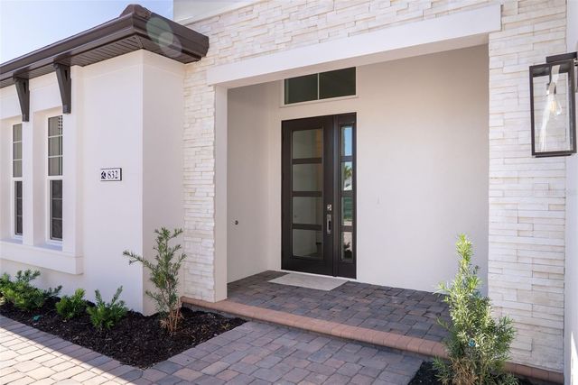 832 BLUE SHELL LOOP, Sarasota, FL 34240