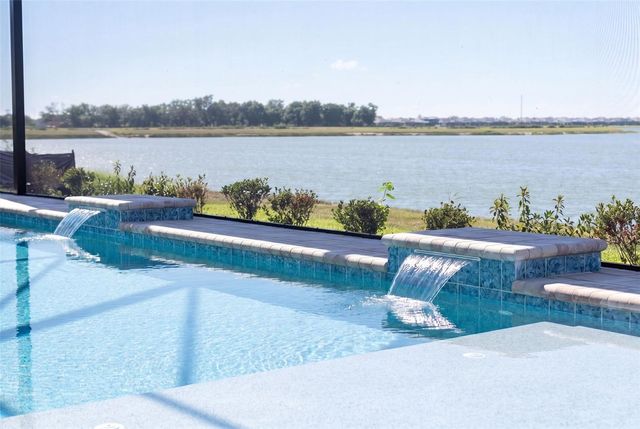 832 BLUE SHELL LOOP, Sarasota, FL 34240