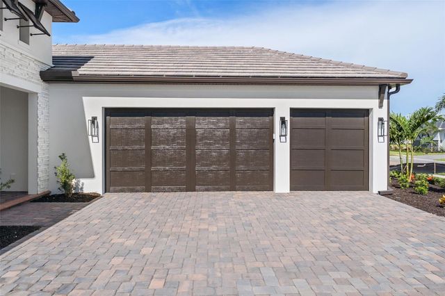832 BLUE SHELL LOOP, Sarasota, FL 34240