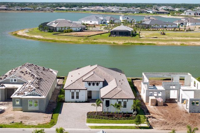 832 BLUE SHELL LOOP, Sarasota, FL 34240